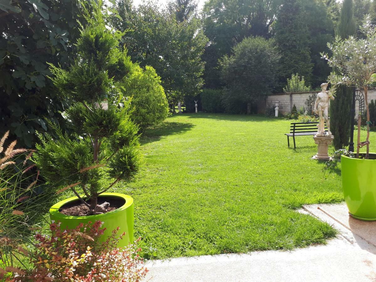 Pierry La Crapounette (Adults Only) المظهر الخارجي الصورة